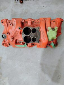 SBC Intake manifold.