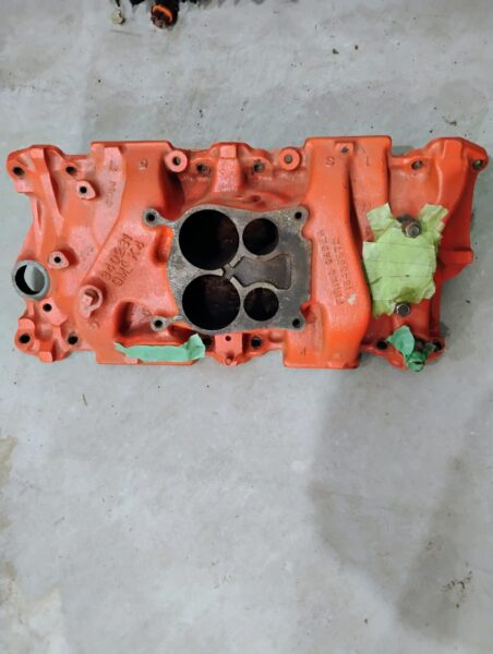 SBC Intake manifold.